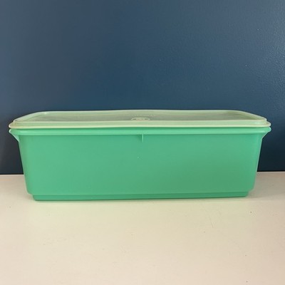Vintage Tupperware Jade Green Celery Crisper Keeper 892-1 with Lid 893-2