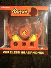 Reese  s Collectors Wireless Headphones Rechargeable LIMITED EDITION NEW