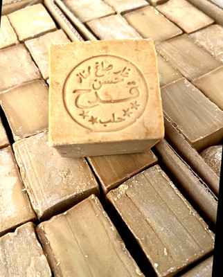 Alepposeife 4er Set 98% Olivenöl Naturseife für Gesicht Haar Körper 190 gr.