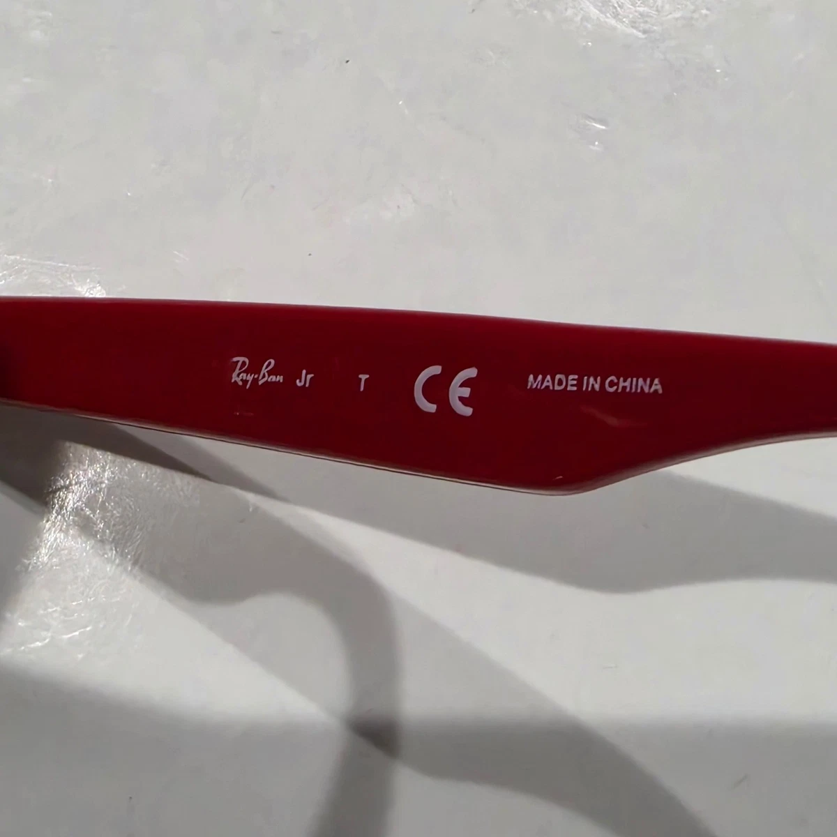 Ray-Ban Junior RJ9052S Wayfarer Sonnenbrille Grau Rot 48mm Kinder Sonnenbrillen