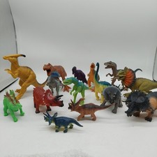 Plastic Dinosaurs Action Figures Various Sizes Brands Colors And Years Lot Of 15