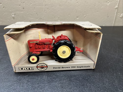 Ertl Vintage Tractors 1/32 David Brown 990 Implematic - Picture 19 of 24