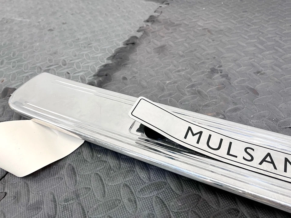 10-20 BENTLEY MULSANNE DELANTERO IZQUIERDO LADO IZQUIERDO PASO PLACA DE PATADA PANEL RASGUÑO OEM Foto 3 de 4