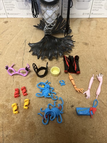 Monster High  Freaky Fusion Sierna Van Boo Doll Lot - Bild 2 von 5