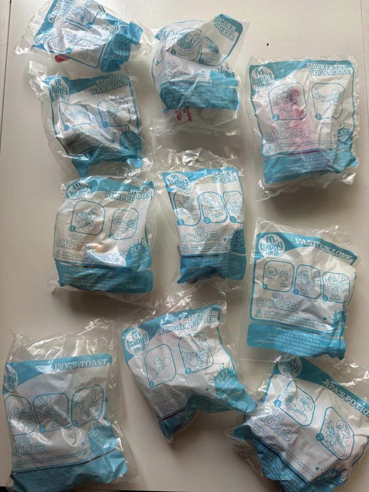 Smurfs McDonalds Happy Meal Collection Set 2011 - image 3 of 3