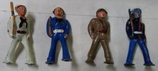 4 Vintage 40s/50s Metal Cast Iron Soldier Figures,Color Guard,Barclay FC1-5
