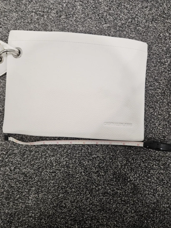 Calvin Klein Jeans Women's Clutch - Pristine Condition - Image 4 of 4