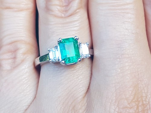 2.05 TCW Natural Emerald and Baguette Diamonds Engagement Ring 18K White Gold - Picture 11 of 12