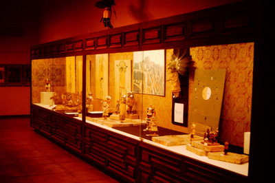 APRIL 1975 Museum Display   Slide BQ-B
