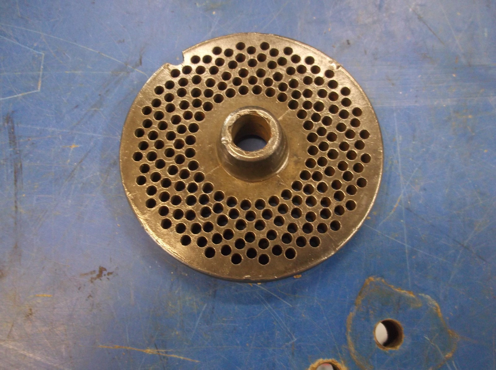 #22 HUB PLATE ABOUT 1/8" HOLES MEAT GRINDER SAUSAGE CHOPPER