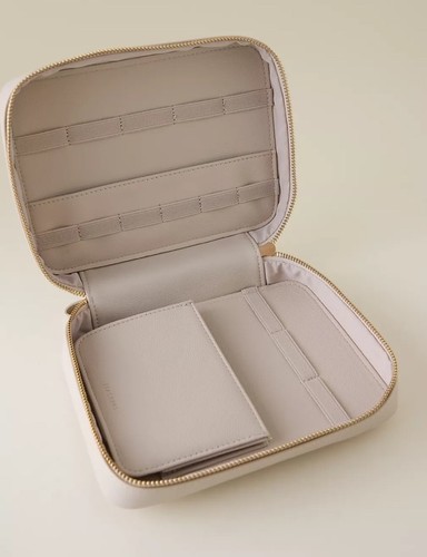 Brandneu mit Etikett Stackers beige Zopfmuster Ordnung Tasche - goldener Reißverschluss - Bild 4 von 6