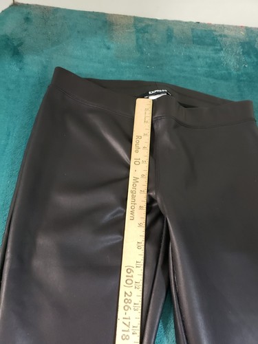 Express Pants Size Medium Womens Black Stretch Coated Pull On Mid Rise Jegging - Picture 6 of 11