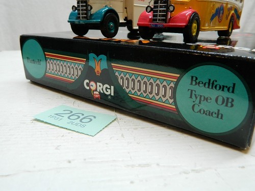 Corgi 1:50 2pc York Fair Set Bedford OB Coach & Luton Van Box Q55/1 - Picture 6 of 7