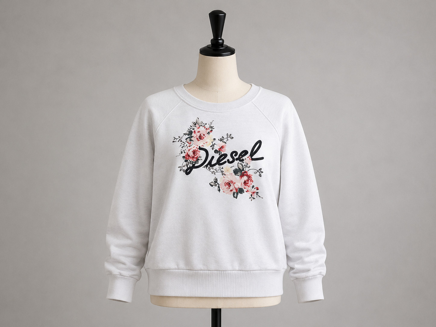 Diesel White Floral Script Logo Sweatshirt Jumper │ Cropped │ Size M │ UK 10-12 image 2