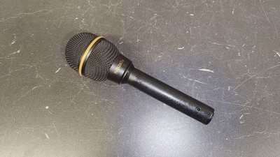 Electro-Voice N/D767a Dynamic Handheld Microphone, XLR 3 Pin Wired, Black