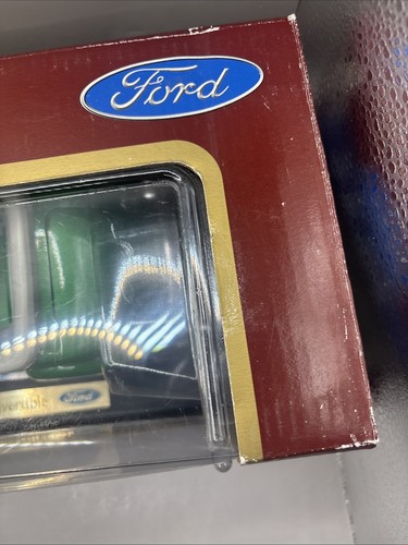 ROAD LEGENDS 1937 FORD CONVERTIBLE 1:18 SCALE DIECAST GREEN METALLIC - Picture 5 of 12