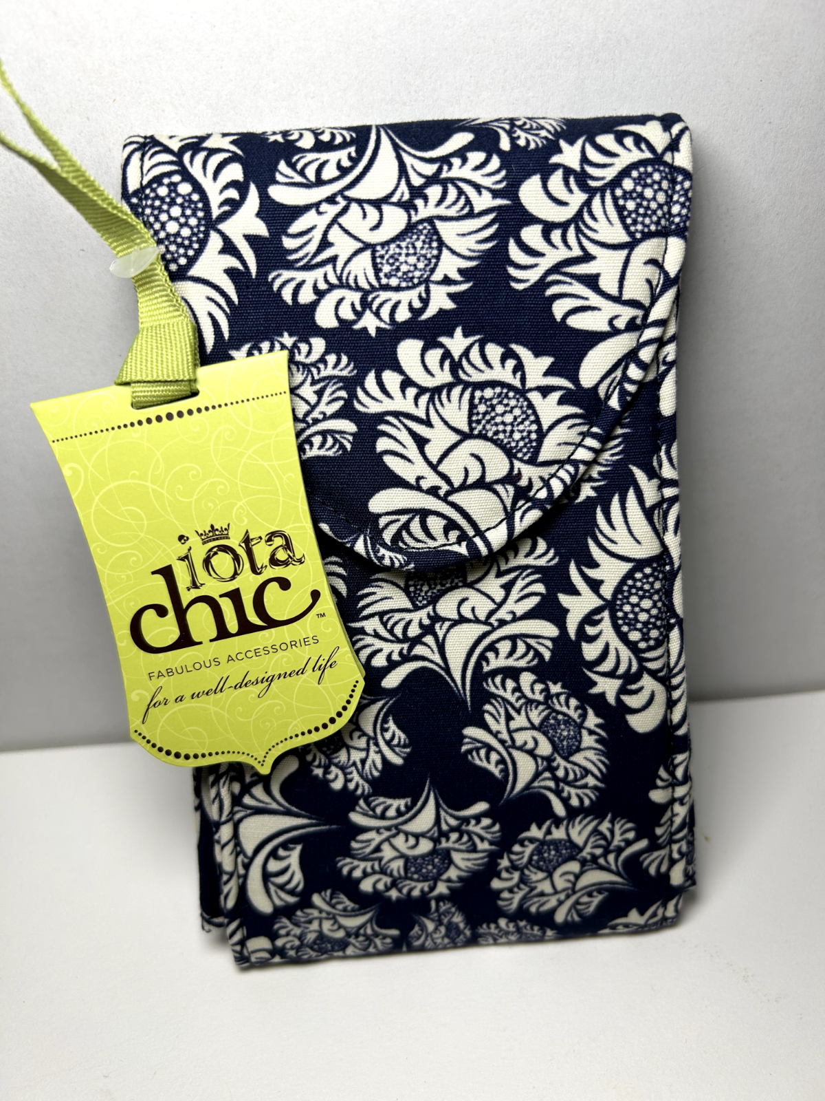 IOTA CHIC Double-Sided Eyeglass Case Organizer Bag Case NEW W\ TAGS High Quality