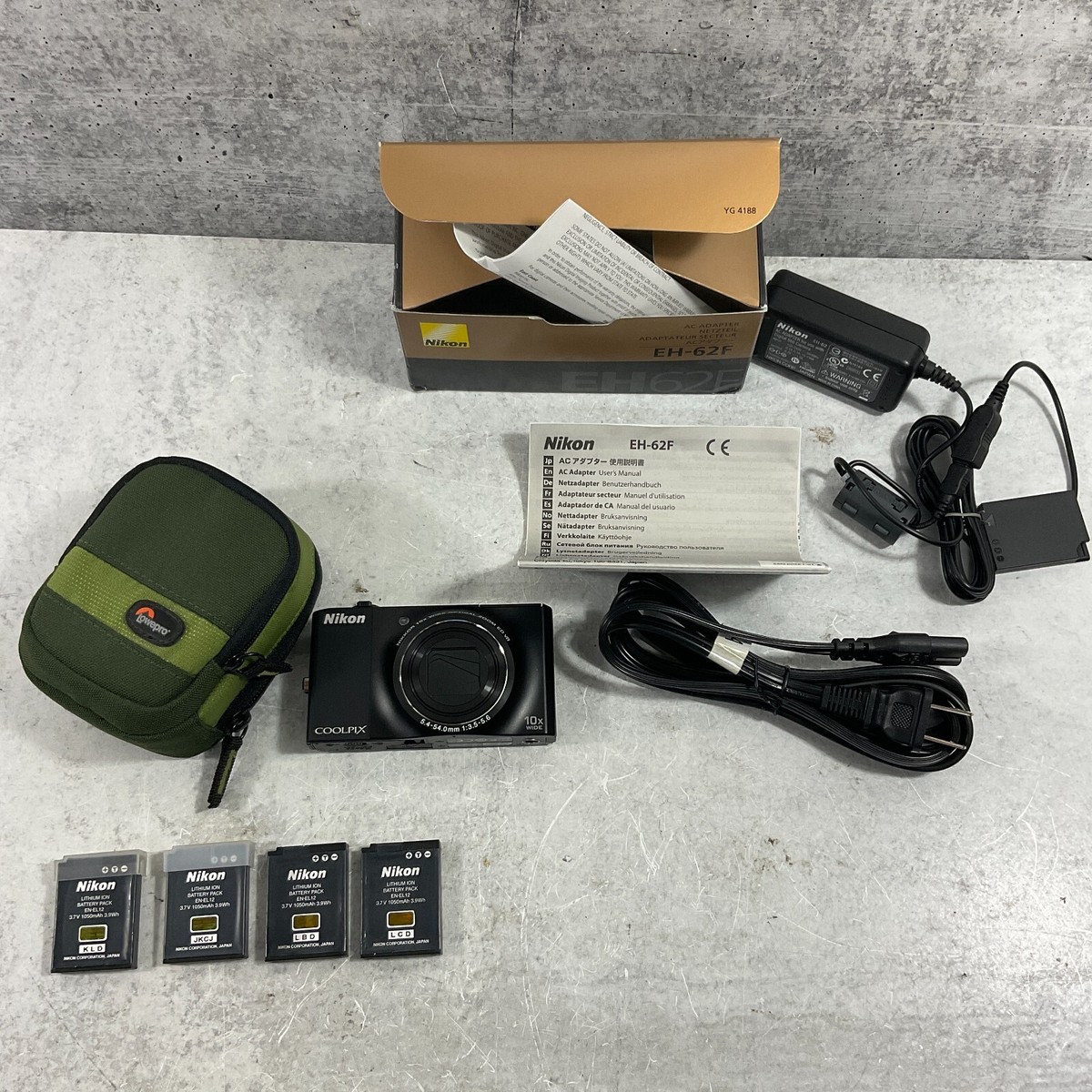 Nikon coolpix S8000 ブラック バッテリー、充電器付き Nikon COOLPIX S8000 ブラック 充電器、バッテリー、箱付き