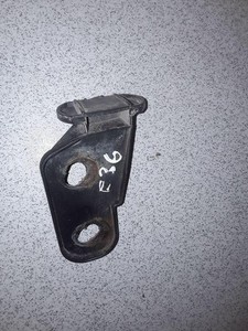 BMW 3 Coupe E36 Stoßstangenhalter vorne rechts 8122578 2.50 Petrol 33774643