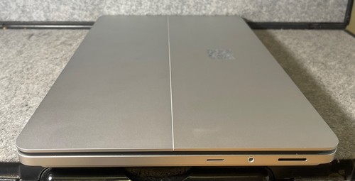 Microsoft Surface Laptop Studio 2 14 2K TOUCH 2,9 GHz i7-13800H 64 GB 1 TB RTX 4060 - Foto 6 di 15