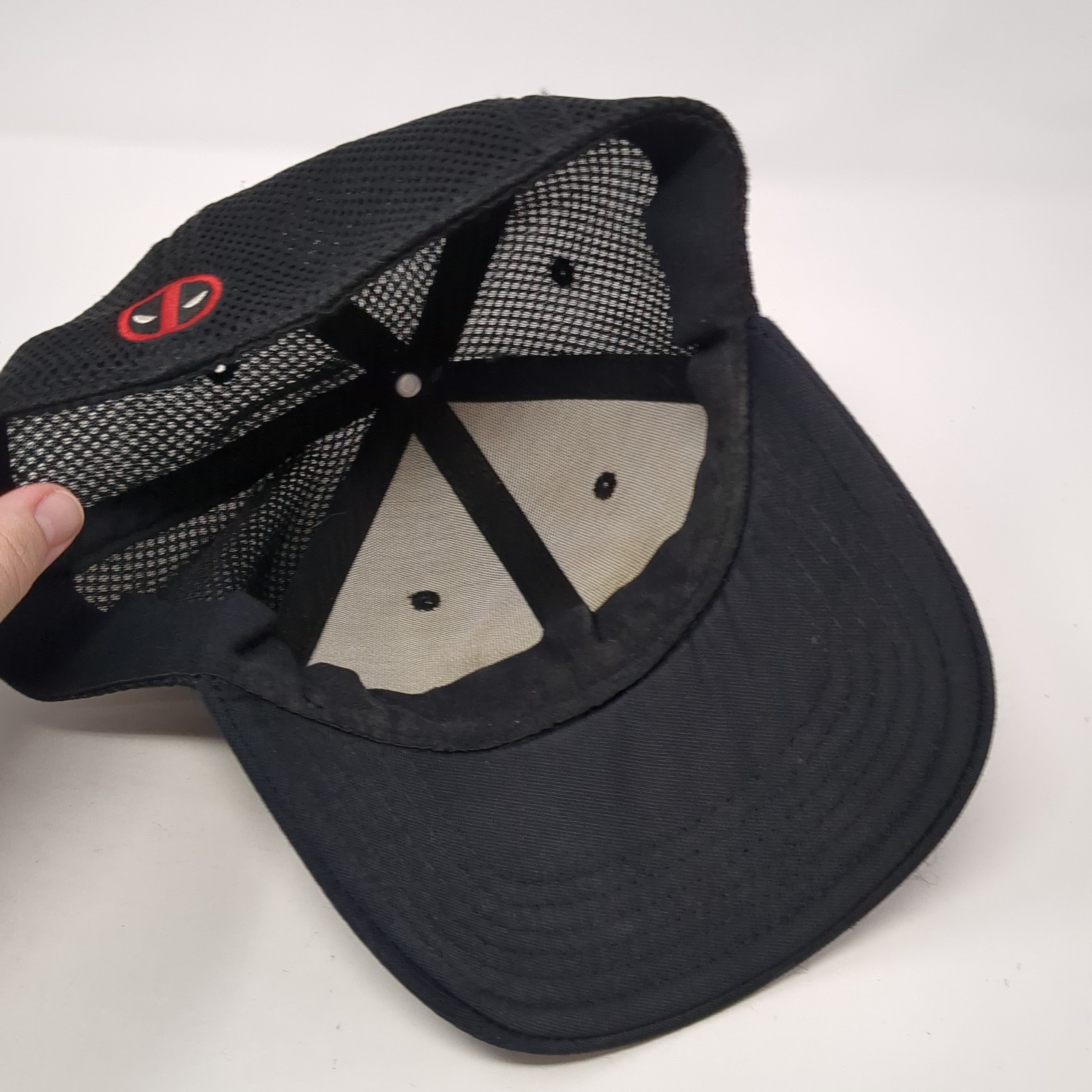 Deadpool Logo Patch Fitted Baseball Hat Black One… - image 7