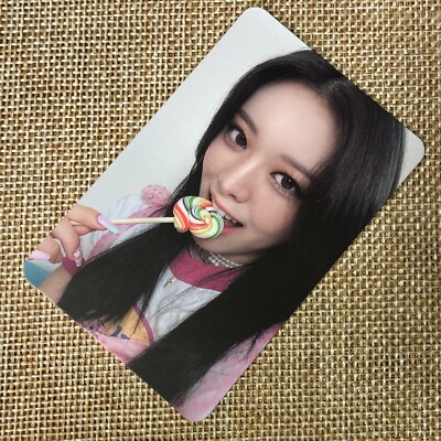 ITZY YUNA #6 [ CRAZY IN LOVE ] Official Photocard, 1st Album / New