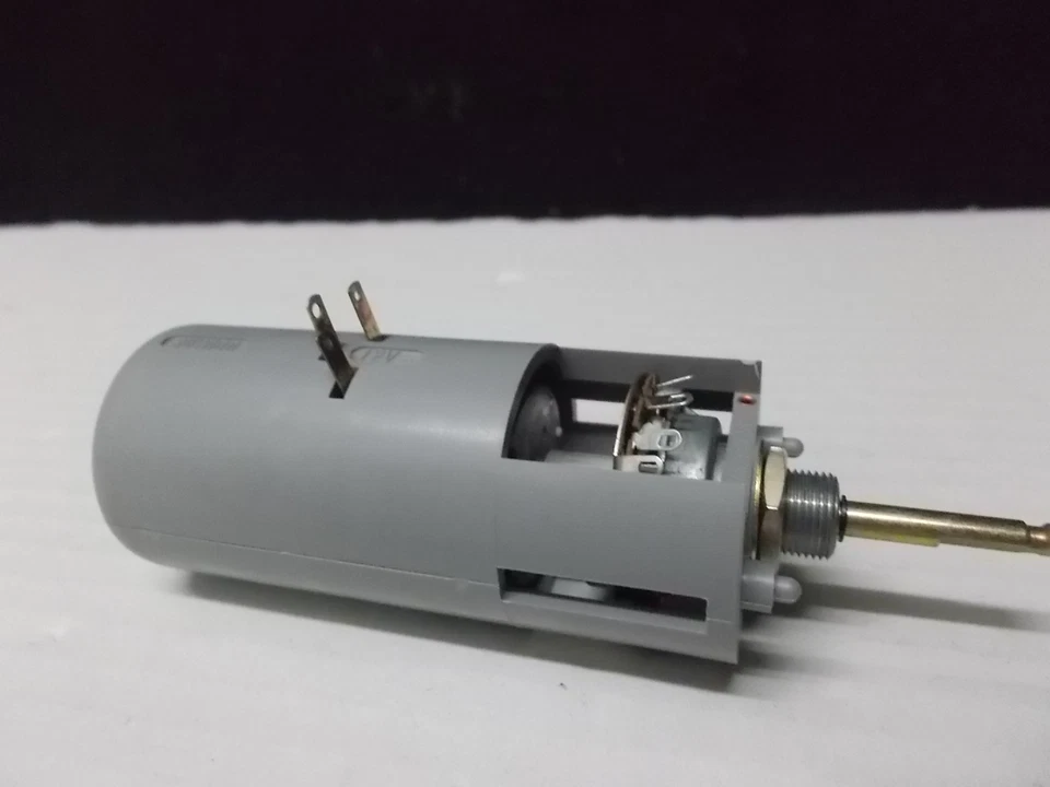 Motor Potentiometer, Marke: Ruwido, 12V, 50k Ohm, Achsdurchmesser: 4mm - Bild 2 von 3
