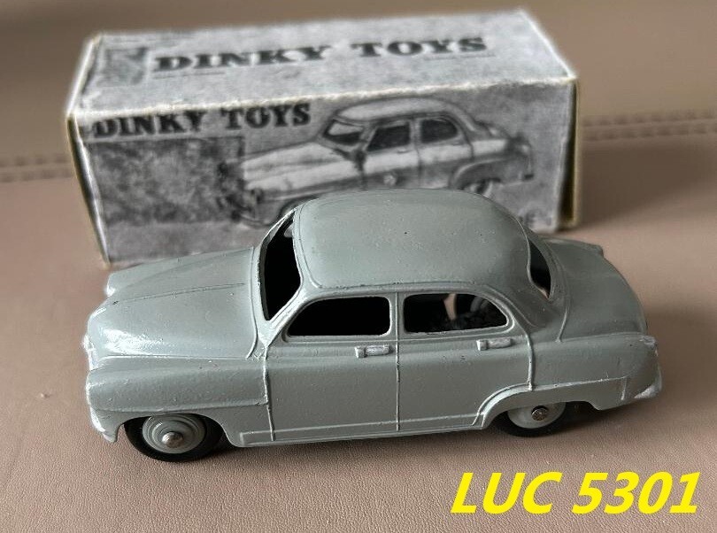 美品 FRANCE DINKY TOYS  SIMCA TAXI ミニカー Dinky 24UT, Simca Aronde Taxi - Free Price Guide & Review