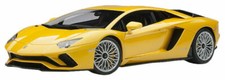 AUTOart Lamborghini Aventador S Diecast Model Car - Metallic Yellow, 1/18 Scale