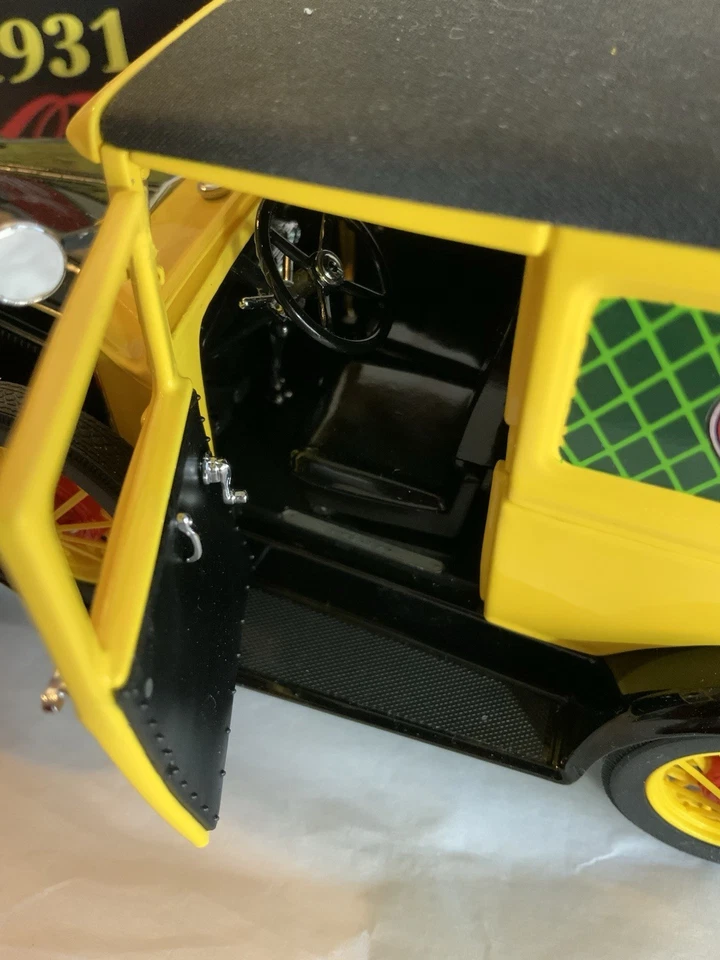 Camión de reparto Coca Cola 1931, Danbury Mint. Réplica de caja de poliestireno y certificado de título Foto 2 de 4