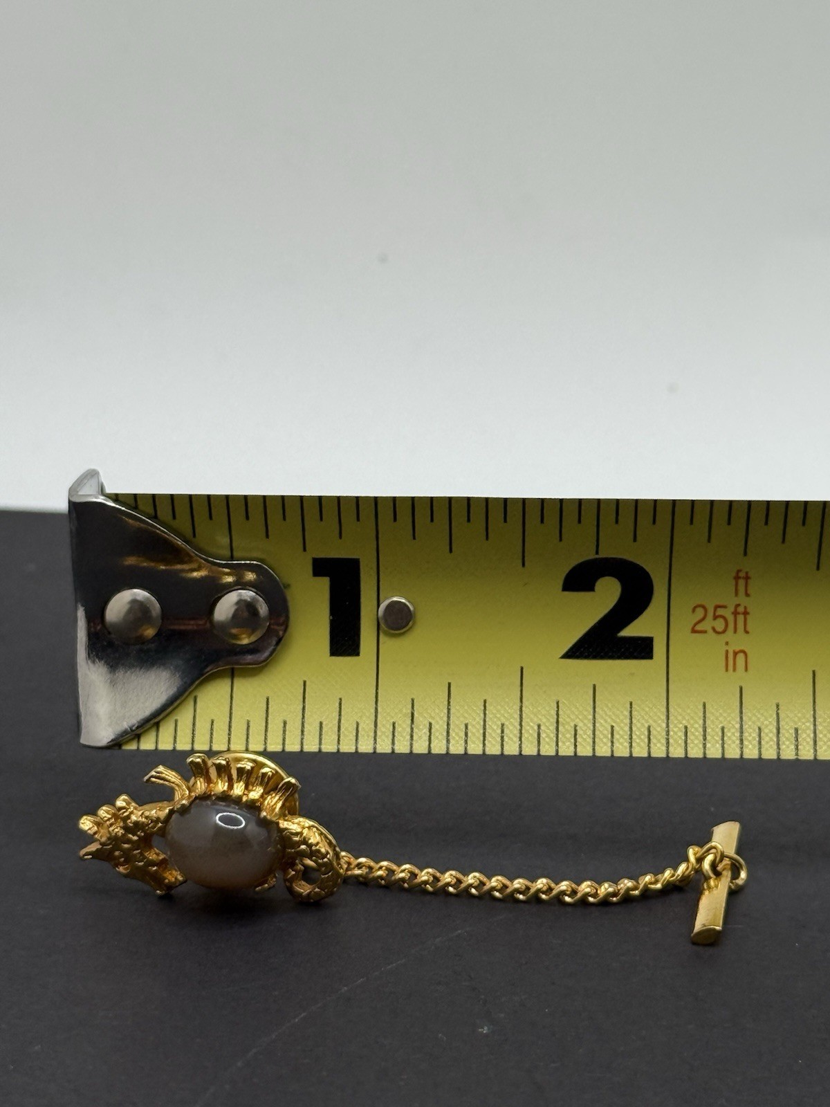 Vintage Agate Lapel Tie Tack Pin Gold-tone Seahorse Small Bar Men’s Formal Wear