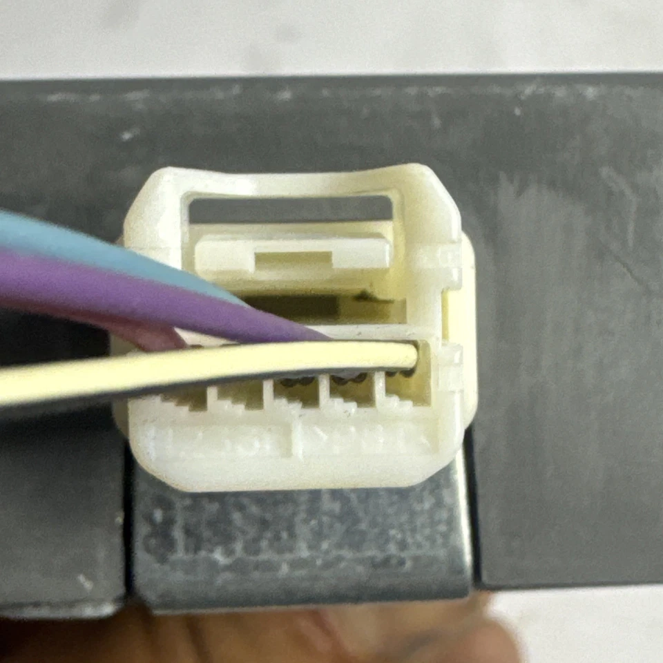 TOYOTA COROLLA 2009 MÓDULO RECEPTOR CONTROL PUERTA ENTRADA SIN LLAVE OEM Foto 2 de 4