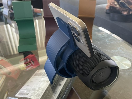 IMPRESO EN 3D JBL BASE ABATIBLE 3/4/5/6 CON SOPORTE PARA IPHONE INCORPORADO - Imagen 11 de 21