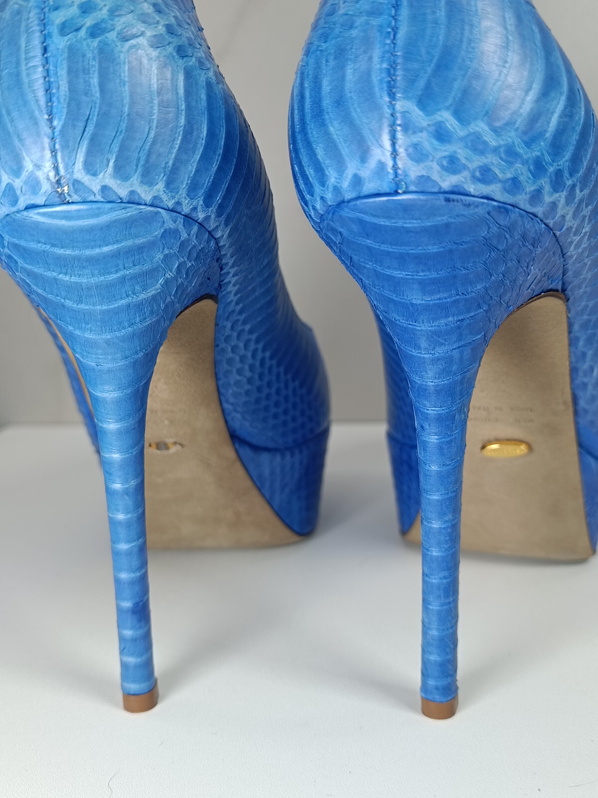 Sergio Rossi Blue Python Round Toe Platform Pumps… - image 9