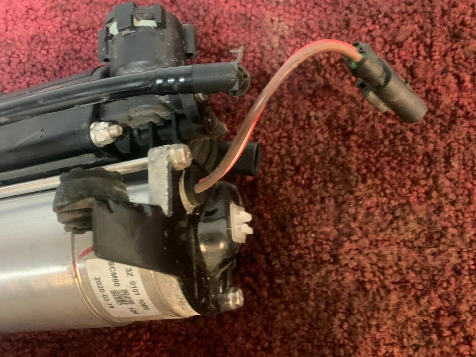 BOMBA COMPRESOR SUSPENSIÓN NEUMÁTICA MERCEDES BENZ CLASE S W220 OEM 00-06  Foto 2 de 4