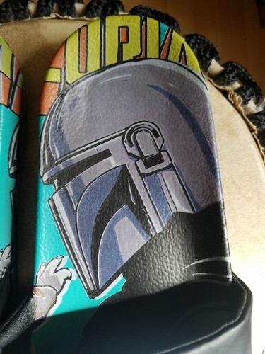 Star Wars Mandalorian Grogu Mens Slide On Flip Flops Size 9 - Picture 3 of 8