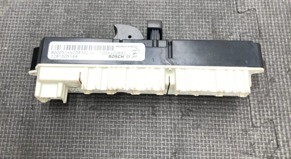 09-13 Cadillac CTS Pasajero Derecho Puerta Delantera Cerradura e Interruptor Ventana Eléctrica Fabricante de Equipo Original Foto 3 de 4