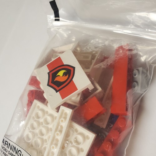 Lego 2013 Pottery Barn Store Exclusive Make & Take Build And Fire Truck PBKFIRE1 - Picture 5 of 24