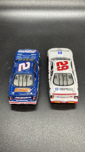 2001 Kevin Harvick #29 Rookie Of The Year & #2 Busch Champion 1:64 Tin Set - Picture 3 of 7