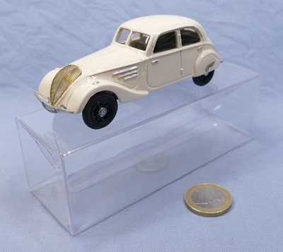 Miniroute 1/43 réf 54 : Peugeot 402 B Légère (Blanc) - Photo 1/4