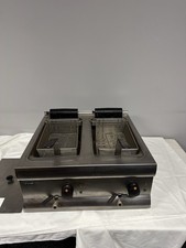 Lincat Silverlink 600 DF612 electric counter-top twin tank fryer