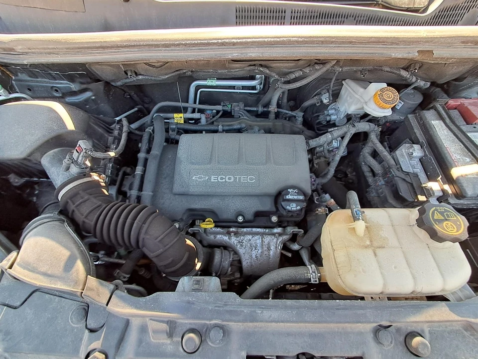 Cinturón de seguridad delantero derecho usado se adapta a: Chevrolet Trax 2020 retractor de pasajeros con Foto 4 de 4