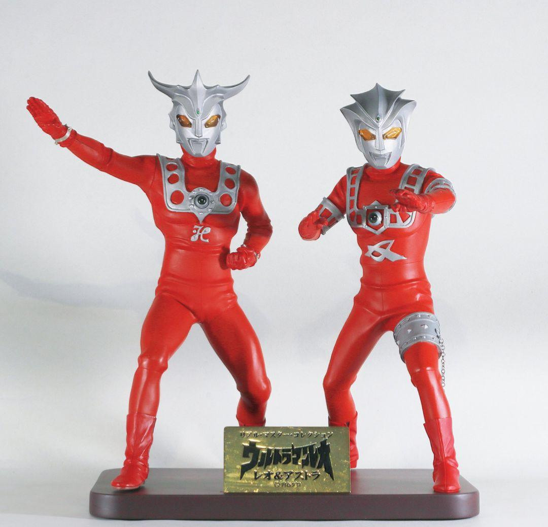 Real Master Collection Ultraman Leo Leo Astra Figure with Real Master Collection Ultraman Leo Leo Astra Figure with