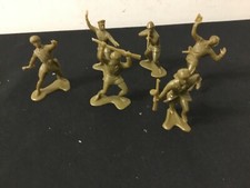 Louis Marx  Co 1/32 Scale WWII Russian Soldiers LOT 6 Figures Rare Set 1965