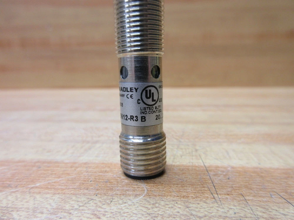 Allen Bradley 872C-A2N12-R3 Inductive Proximity Sensor
