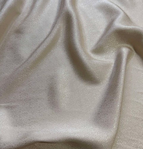 Ivory Crackle - 100% Silk Jacquard Fabric - Picture 4 of 7