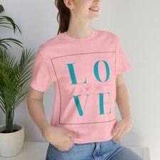 Women's LOVE T-shirt Short Sleeve Graphic Tee