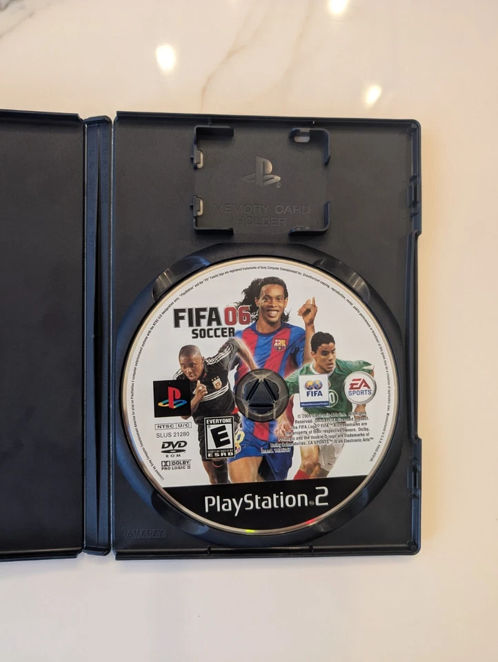 FIFA Soccer 06 (Sony PlayStation 2, 2005) PS2 - Image 2 of 4