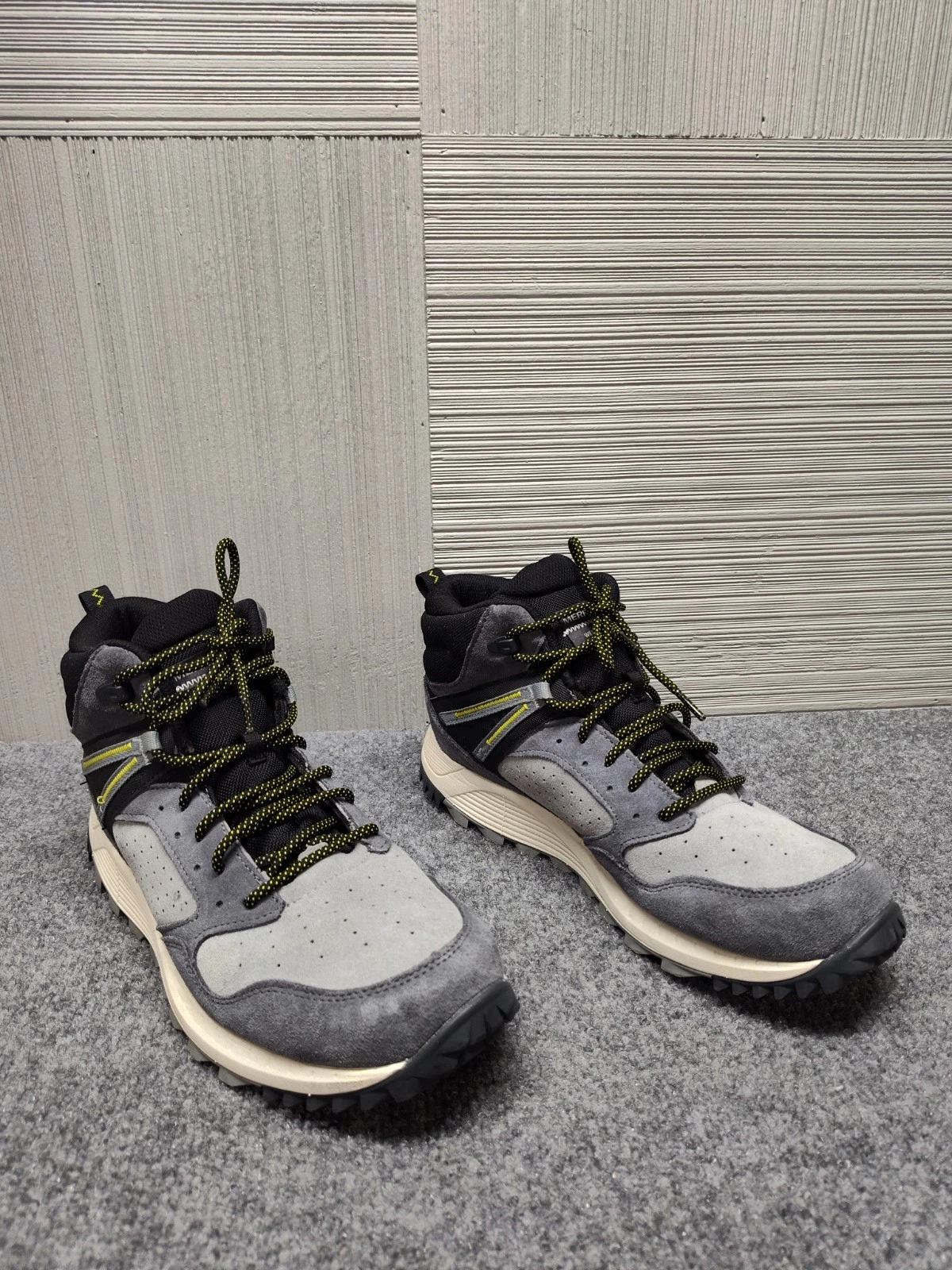 Merrel Men Sneaker Shoe 11 Granite Gray Waterproof Leather Upper Mid Top Hiking
Opens in a new windo