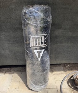 Title Boxing Bag 125 LBS Heavy Punching Bag GREAT condition